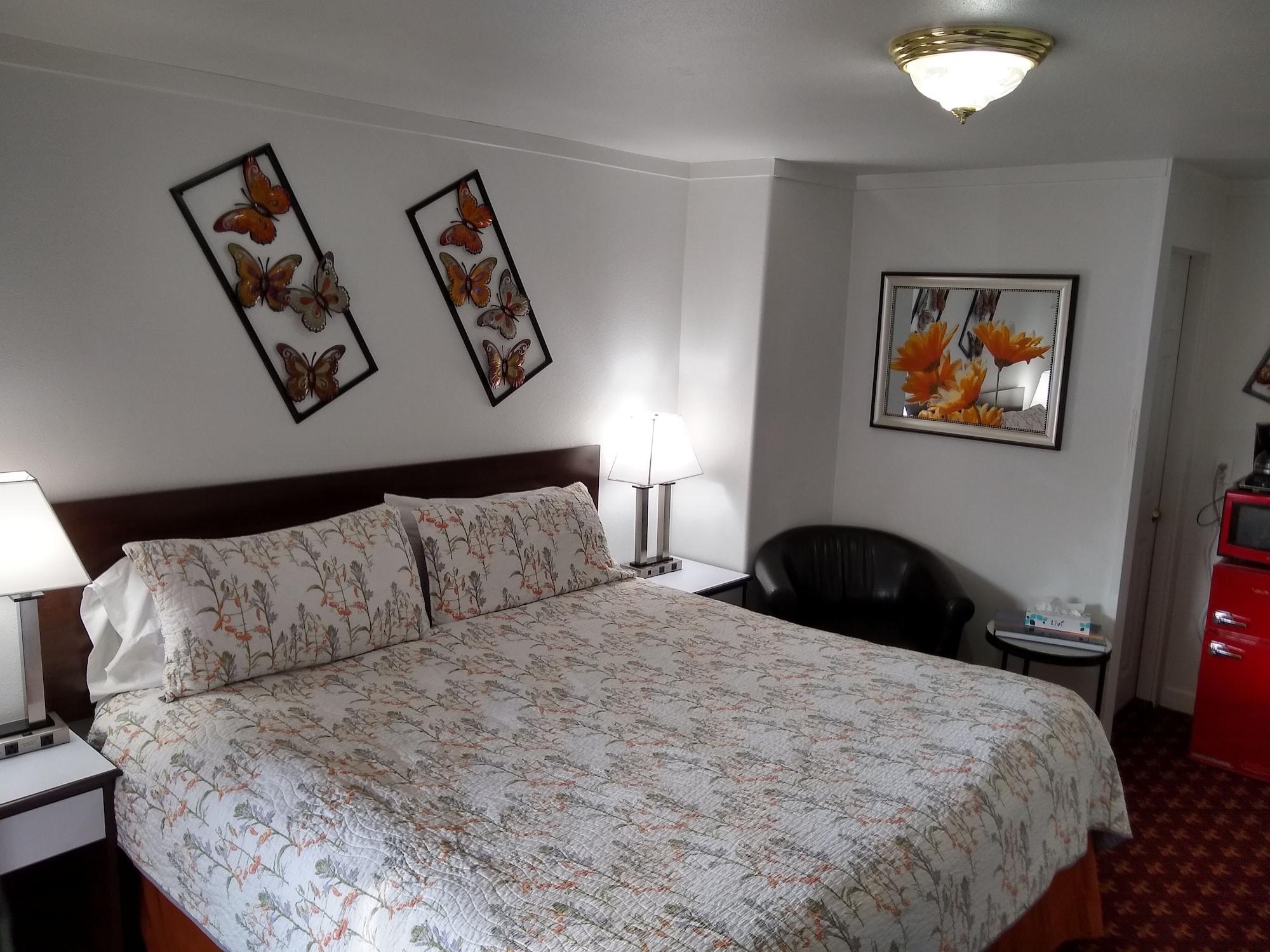 Holiday Motel Bend Bagian luar foto