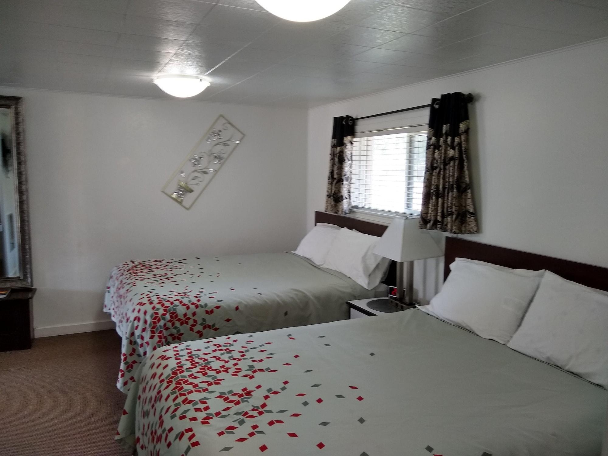 Holiday Motel Bend Bagian luar foto